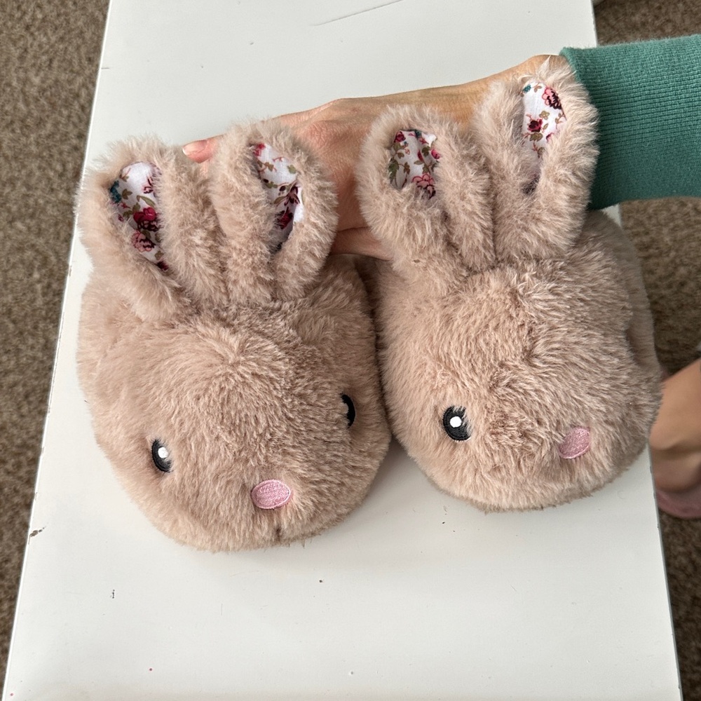 Wonder Nation Tan Bunny Slippers